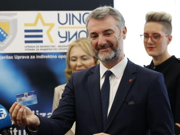 Elektronski potpis zaživio u praksi, papiri idu u prošlost