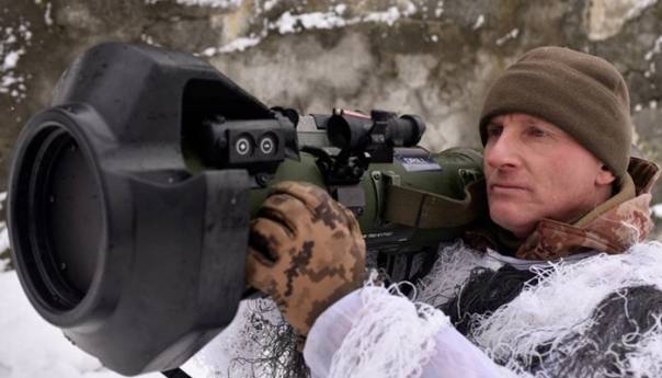 Elitni britanski specijalci u Kijevu obučavaju ukrajinske vojnike