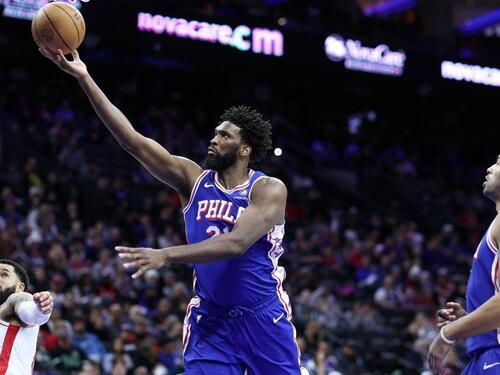 Embiid u povratku na terene postigao 41 poen u pobjedi 76-ersa protiv Rocketsa
