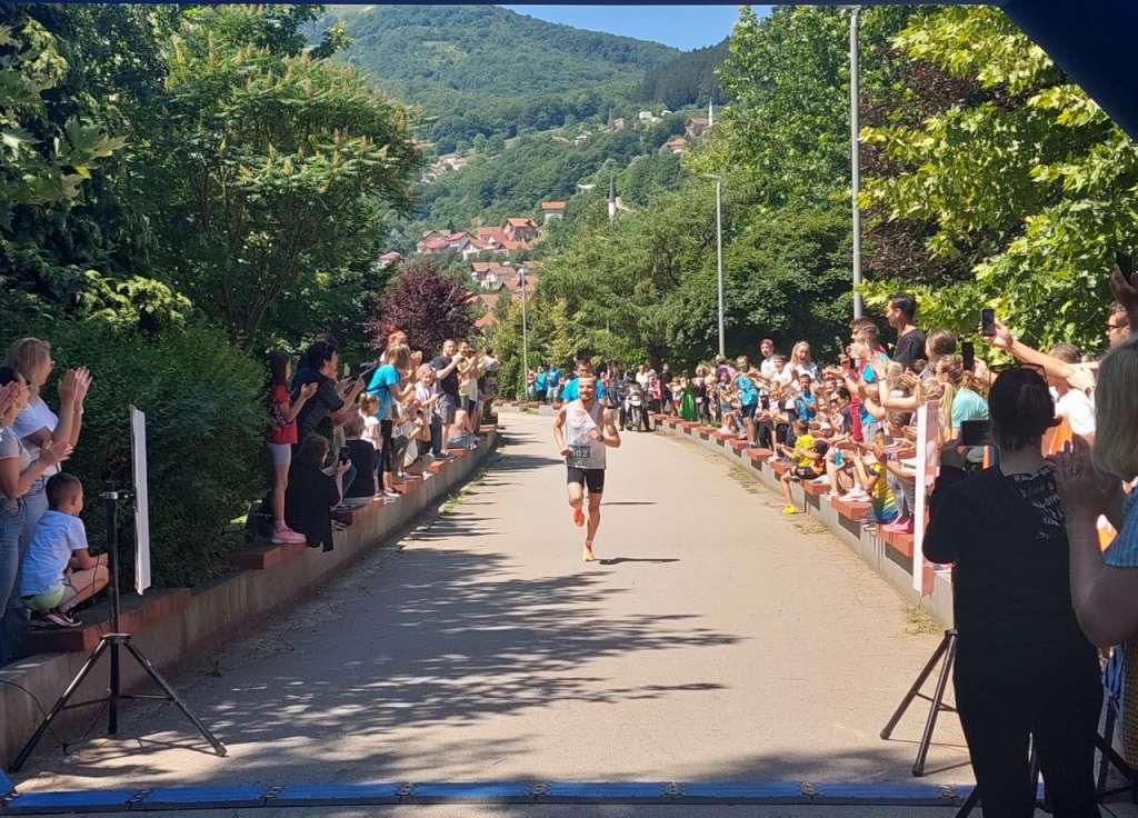 Emir Hastor pobjednik druge Međunarodne trke prijateljstva Goražde 5 K