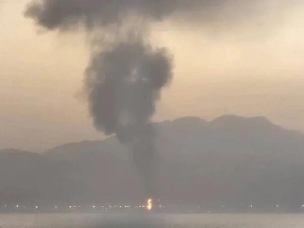 Emirati: Iran nas je napao s desecima projektila i dronova