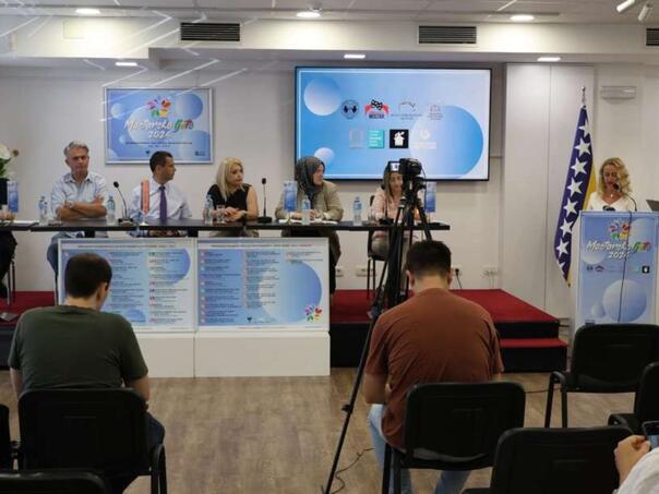 Emocije i aplauzi u Mostaru: Pozorišni spektakl u gradu na Neretvi