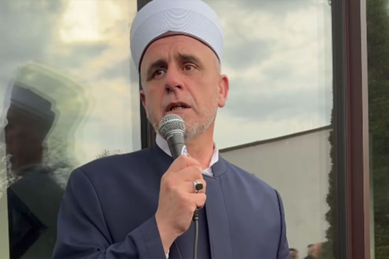 Emotivan govor oca na dženazi mladića koji je poginuo na motoru kod Hadžića