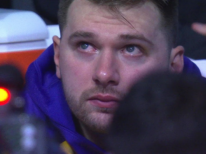 Emotivan povratak Luke Dončića u Dallas: Zaplakao je, dobio ovacije...