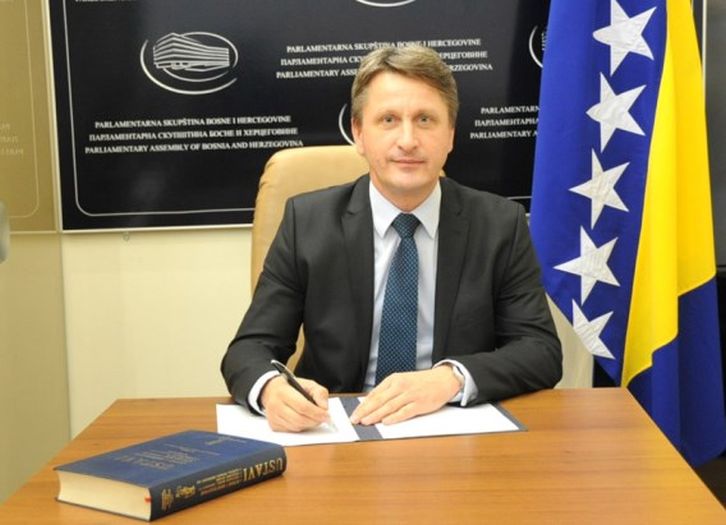 Emrić: Institucije BiH su zarobljene u službi secesionističkih politika