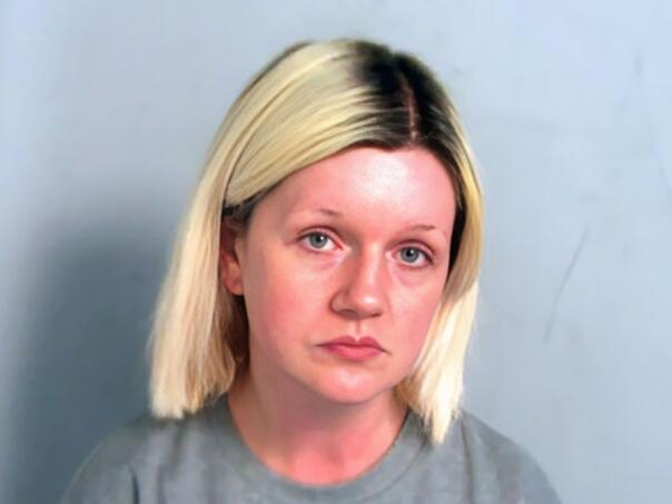 Engleskinja osuđena zbog ubistva roditelja: Godinama živjela s njihovim leševima