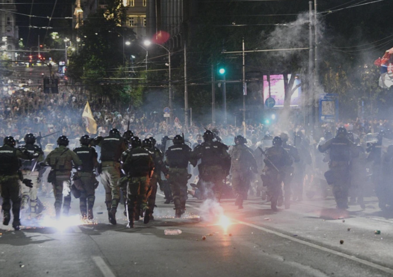 EP raspravlja o upotrebi sile nad demonstrantima u Srbiji