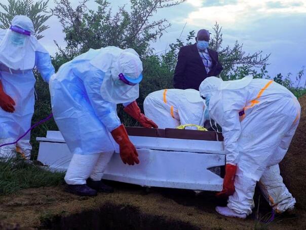 Epidemija ebole izmiče kontroli: 119 mrtvih, strah raste i u susjednim državama