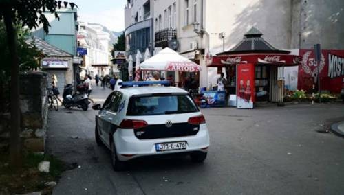 Epilog divljanja Ultrasa: Povrijeđena djevojka, polupana auta