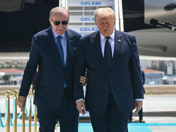 Erdogan s Trumpom: Turska želi pomoći u okončanju rata u Ukrajini