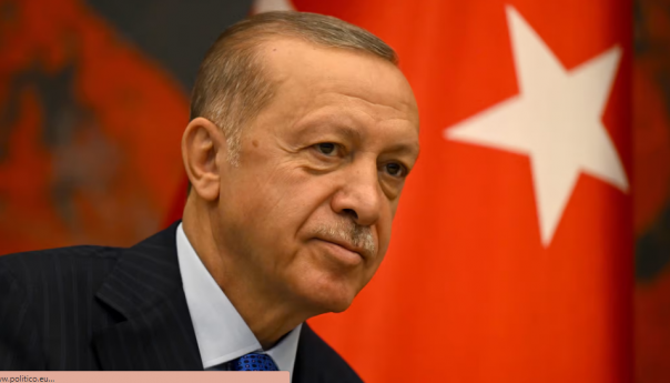 Erdogan: Dok sam ja na vlasti, kamatne stope će se snižavati