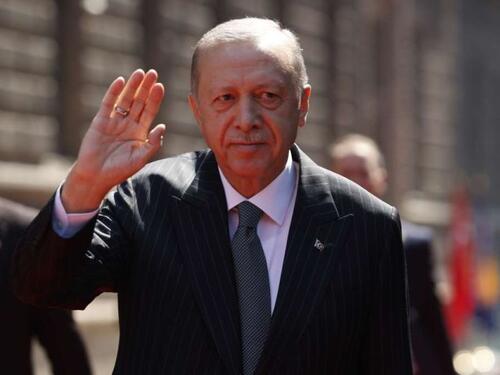 Erdogan doputovao u Španiju, učestvovat će na važnom samitu