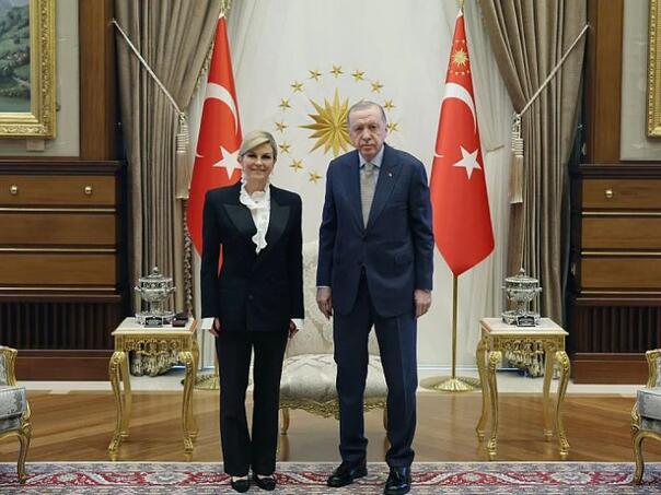 Erdogan i Kolinda Grabar Kitarović razgovarali iza zatvorenih vrata