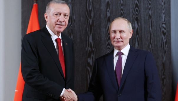 Erdogan i Putin razgovarali na marginama samita Šangajske organizacije za saradnju