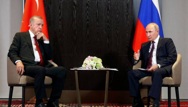 Erdogan i Putin razgovarali o unapređenju odnosa, okončanju rata
