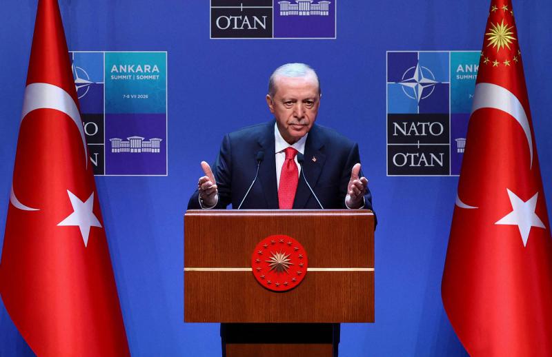 Erdogan liderima NATO-a poklonio revolvere, ali mnogi ih neće zadržati