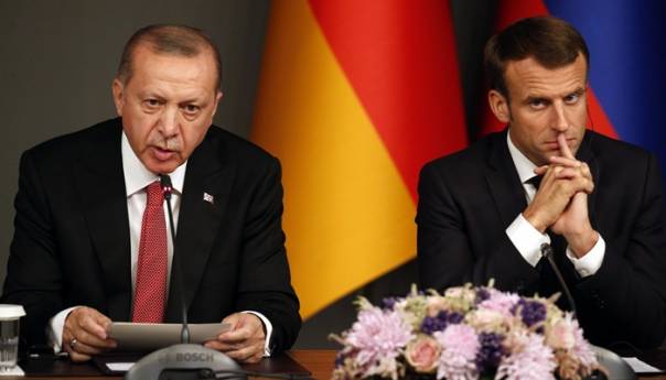 Erdogan: Macron je slučaj za provjeravanje