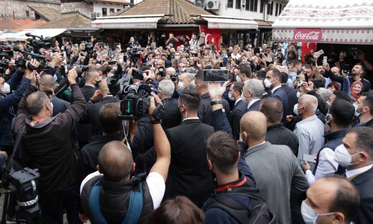 Erdogan na Baščaršiji, dočekalo ga stotine ljudi