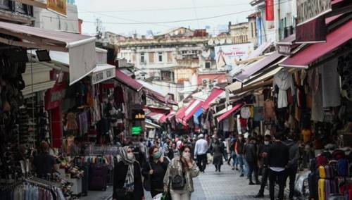 Erdogan naglo ukinuo odluku o ostanku kod kuće, Istanbul bio pun ljudi