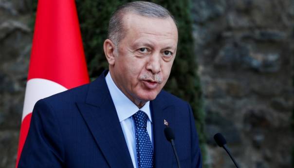Erdogan: NATO bi trebao biti odlučniji u pogledu Ukrajine