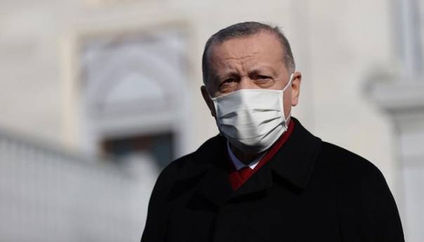 Erdogan: Od ponedjeljka u Tursku stižu vakcine protiv COVID-19