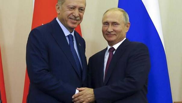 Erdogan pozvao Putina zbog tampon zone