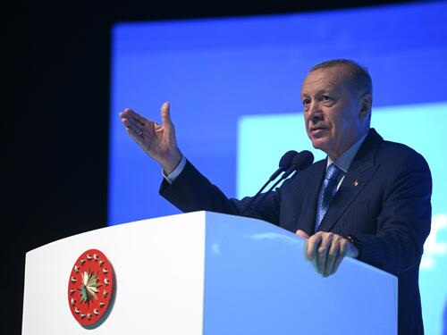 Erdogan: Rat u Ukrajini mora završiti pravednim mirom temeljenim na teritorijalnoj cjelovitosti