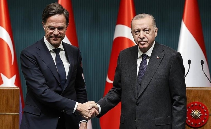 Erdogan razgovarao s Rutteom: Napadi na svetu knjigu muslimana su neprihvatljivi