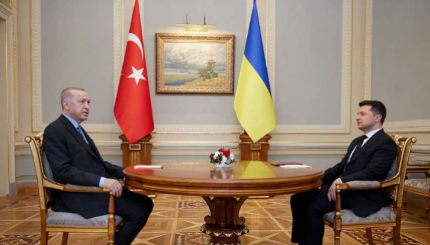 Erdogan razgovarao sa Zelenskim o uspostavi koridora za izvoz ukrajinskih žitarica