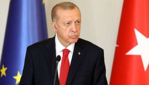 Erdogan se slaže s Putinom da ukrajinsko žito umjesto siromašnima, ide bogatima