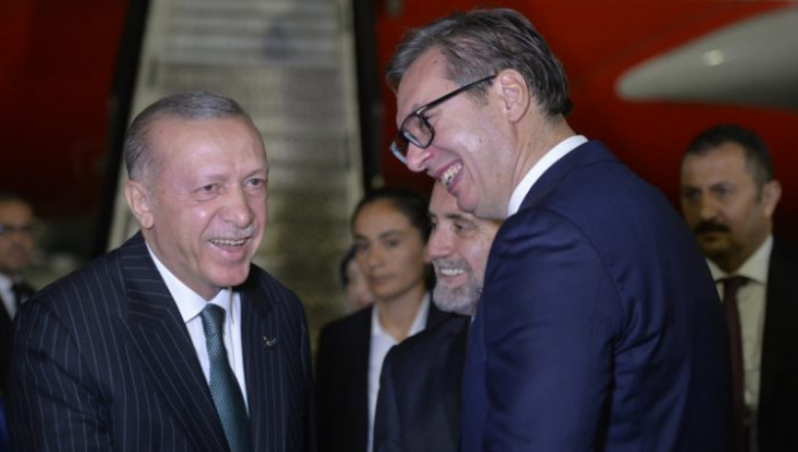 Erdogan stigao u Beograd, dočekao ga Vučić