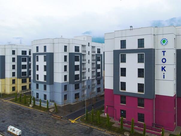 Erdogan stradalima u potresima predao ključeve za 7000 novih domova