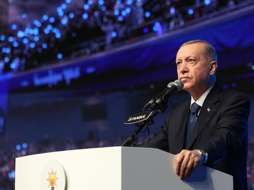 Erdogan: Turska spremna pomoći u organiziranju razgovora Ukrajine i Rusije