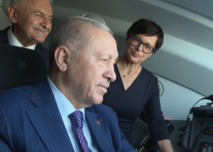 Erdogan u društvu Marte Kos upravljao brzim vozom koji povezuje Tursku i EU