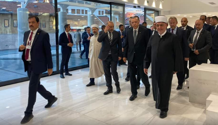 Erdogan u novoj zgradi Rijaseta sa reisom Kavazovićem