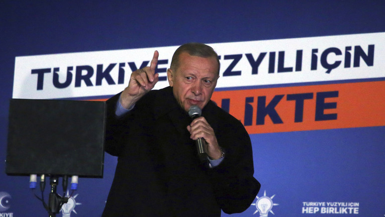 Erdoganova AKP imaće komotnu većinu u parlamentu