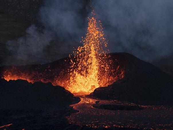 Eruptirao vulkan na Islandu, snimci su fascinantni