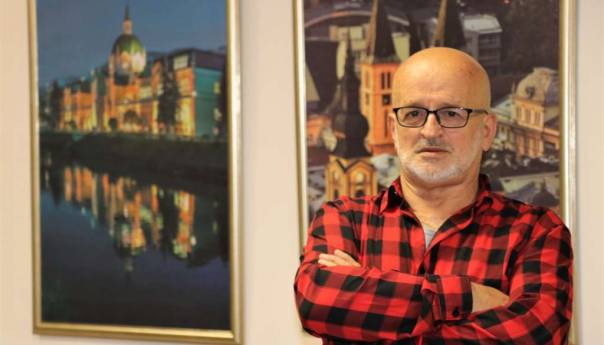 Esad Lukač svojom izložbom fotografija podsjetio na prijateljstvo Sarajeva i Mostara