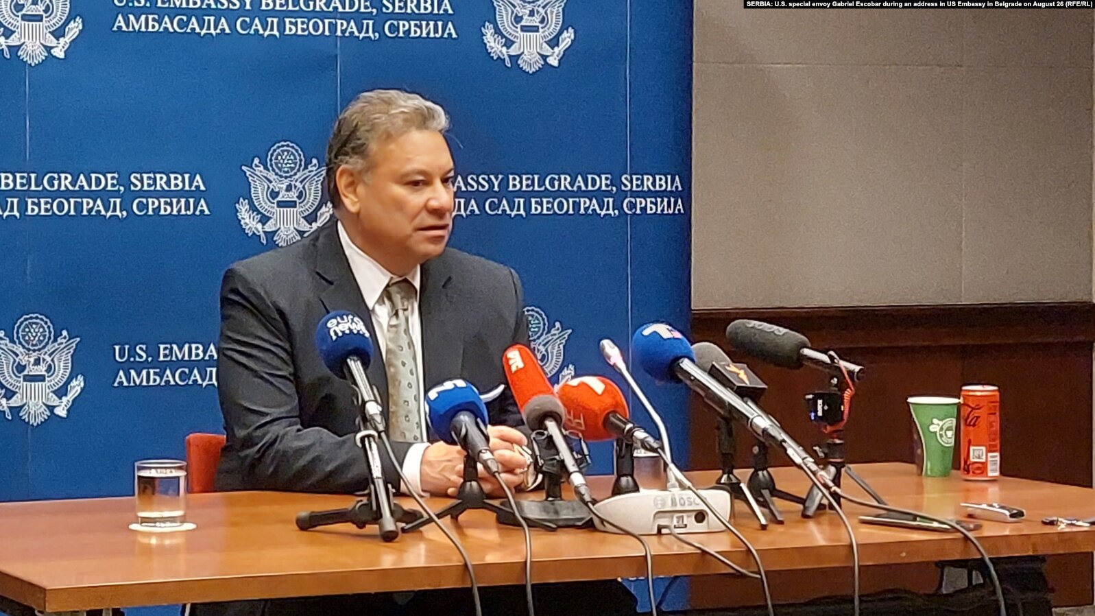 Escobar: Kosovo i Srbija da se obavežu da neće biti nasilja