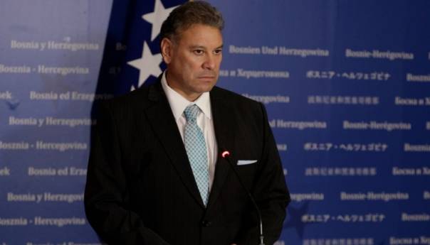 Escobar: Otvorena mogućnost da Dodik povuče odluke koje je donio i najavio