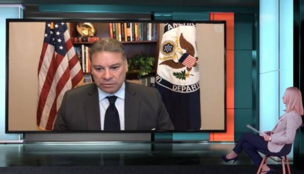 Escobar: Neće biti rata u BiH, Dodik štiti svoje bogatstvo