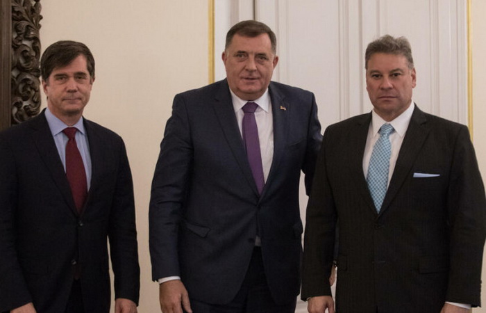 Eskobar: Dodik je išao u Moskvu da zaštiti svoj novac