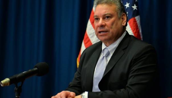 Eskobar: Dogovor Kurtija i Vučića je pravno obavezujući