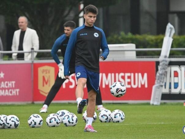 Esmir Bajraktarević (19) sinoć je sve oduševio, ali on nije najmlađi debitant u historiji Zmajeva