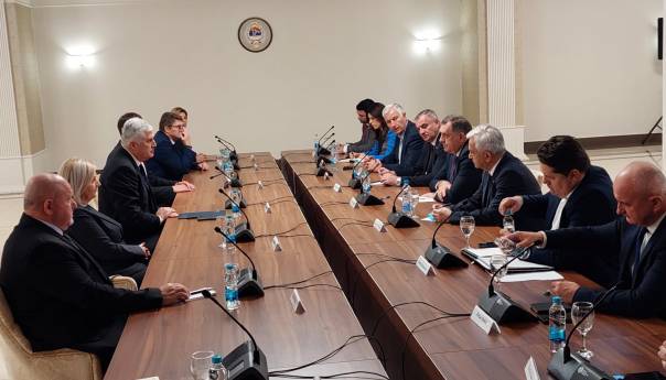 Etničke političke stranke kao trojanski konji u Bosni