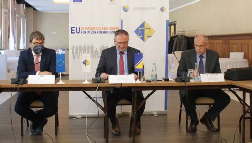 EU će nastaviti pružati podršku u borbi protiv korupcije i organiziranog kriminala