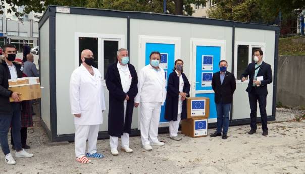 EU donirala KCUS-u opremu kao dio pomoći BiH u borbi s pandemijom