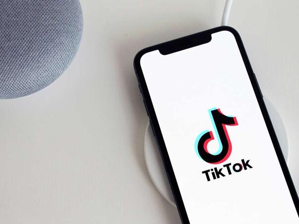 EU istražuje TikTok zbog navodnog uplitanja Rusije u predsjedničke izbore u Rumuniji
