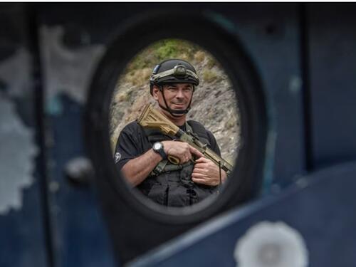 EU je protiv veličanja terorista i zato je ispoštovala dan žalosti na Kosovu, ali ne u Srbiji