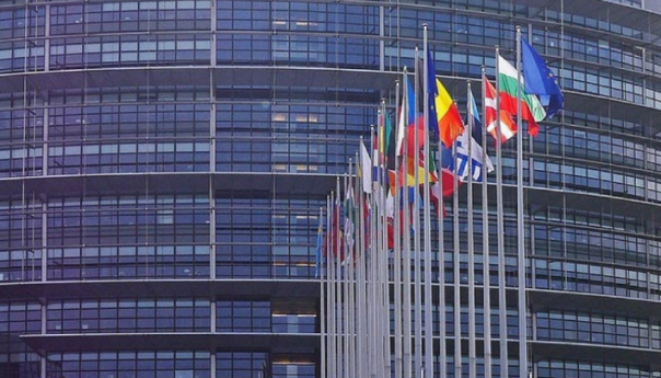 EU: Očekujemo da i Beograd i Priština doprinesu atmosferi pomirenja